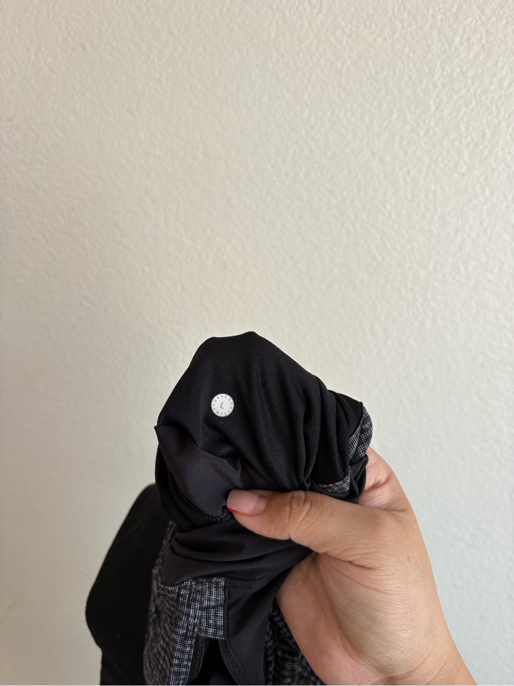 lululemon athletica white & Black Men's Shorts - Picture 6 of 6